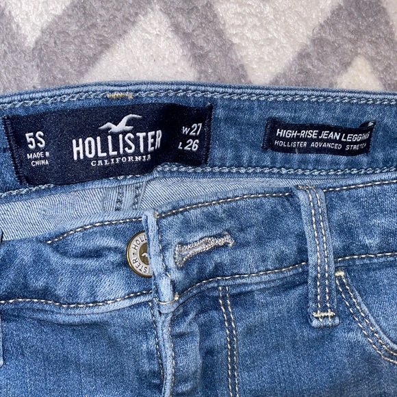Blue Hollister Jeans - Picture 4 of 4